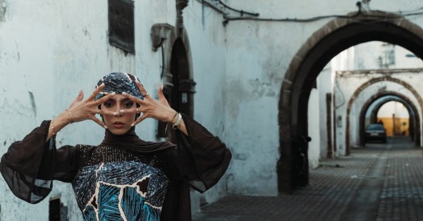Ide Scarf Printing Kekinian untuk Bisnis Fashion dan Merchandise